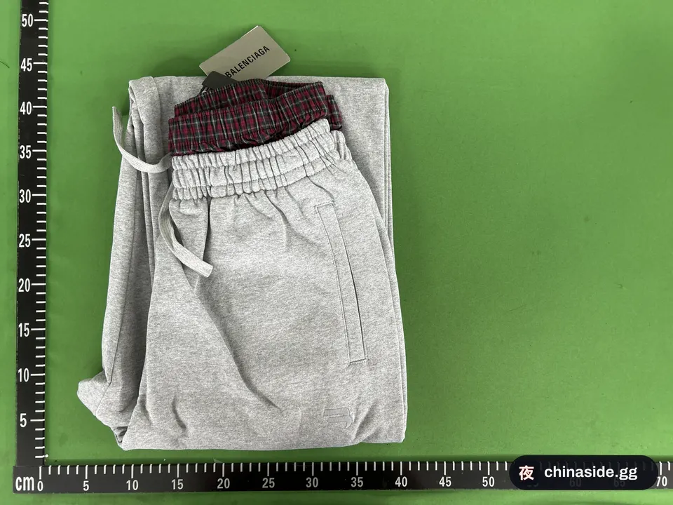 QC photo of the B家 Style Plaid Layered Pants