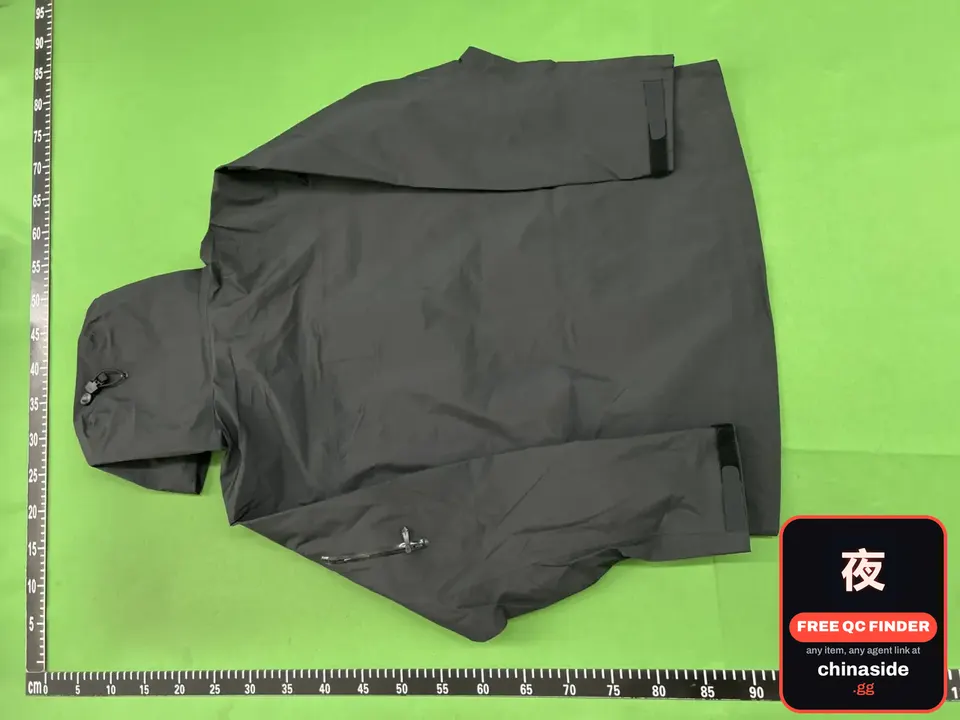 QC photo of the Men's Waterproof Parka