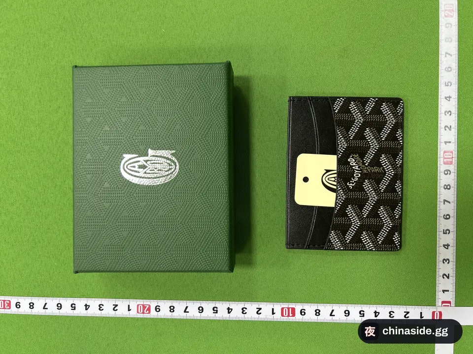 QC photo of the Horizontal Card Holder Wallet