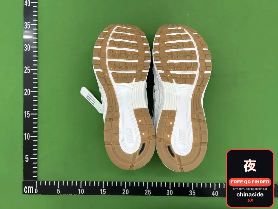 QC photo of the Breathable Mesh Running Shoes