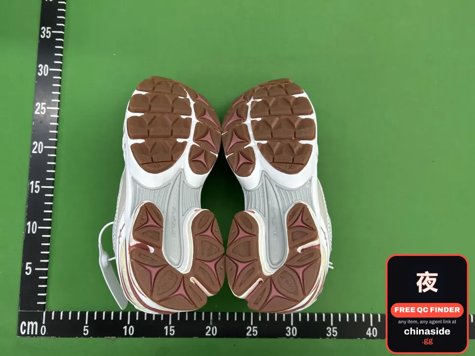 QC photo of the Link 1 ProGrid Triumph 4 Sneakers