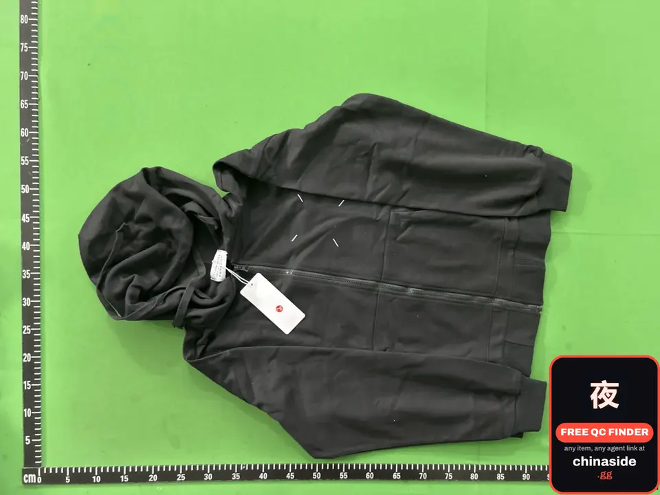 QC photo of the Maison Margiela Zipper Hoodie 30+ colorways