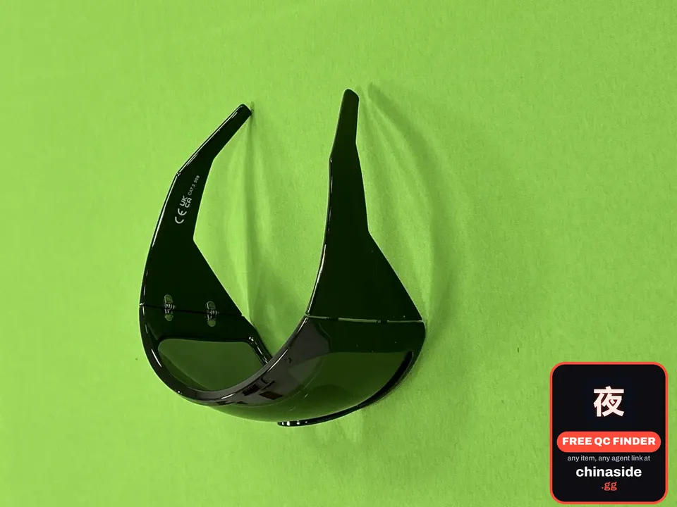 QC photo of the Joker Sunglasses
