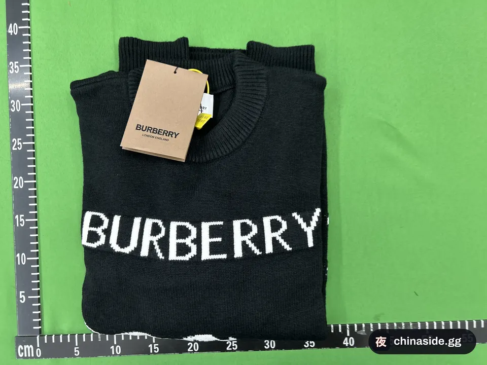 QC photo of the Retro Knitted Pullover Sweater