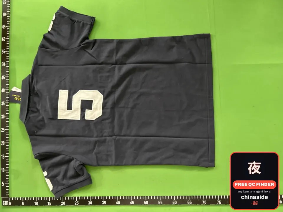 QC photo of the Lapel Neck Short-Sleeve T-Shirt