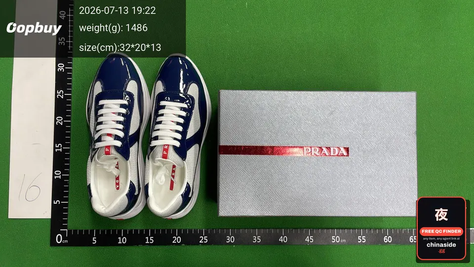QC photo of the Fashion Canvas Sneakers