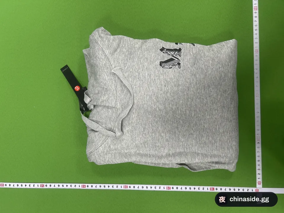 QC photo of the Heavyweight Loose-Fit Hoodie