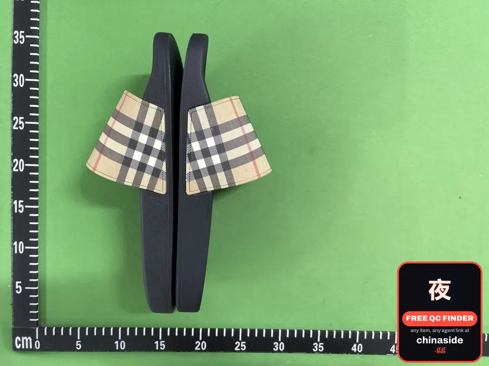 QC photo of the Summer Printed Slide Sandals
