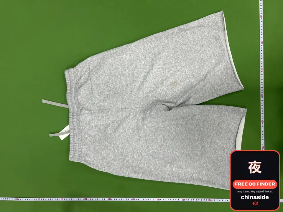 QC photo of the Retro Wide-leg Shorts