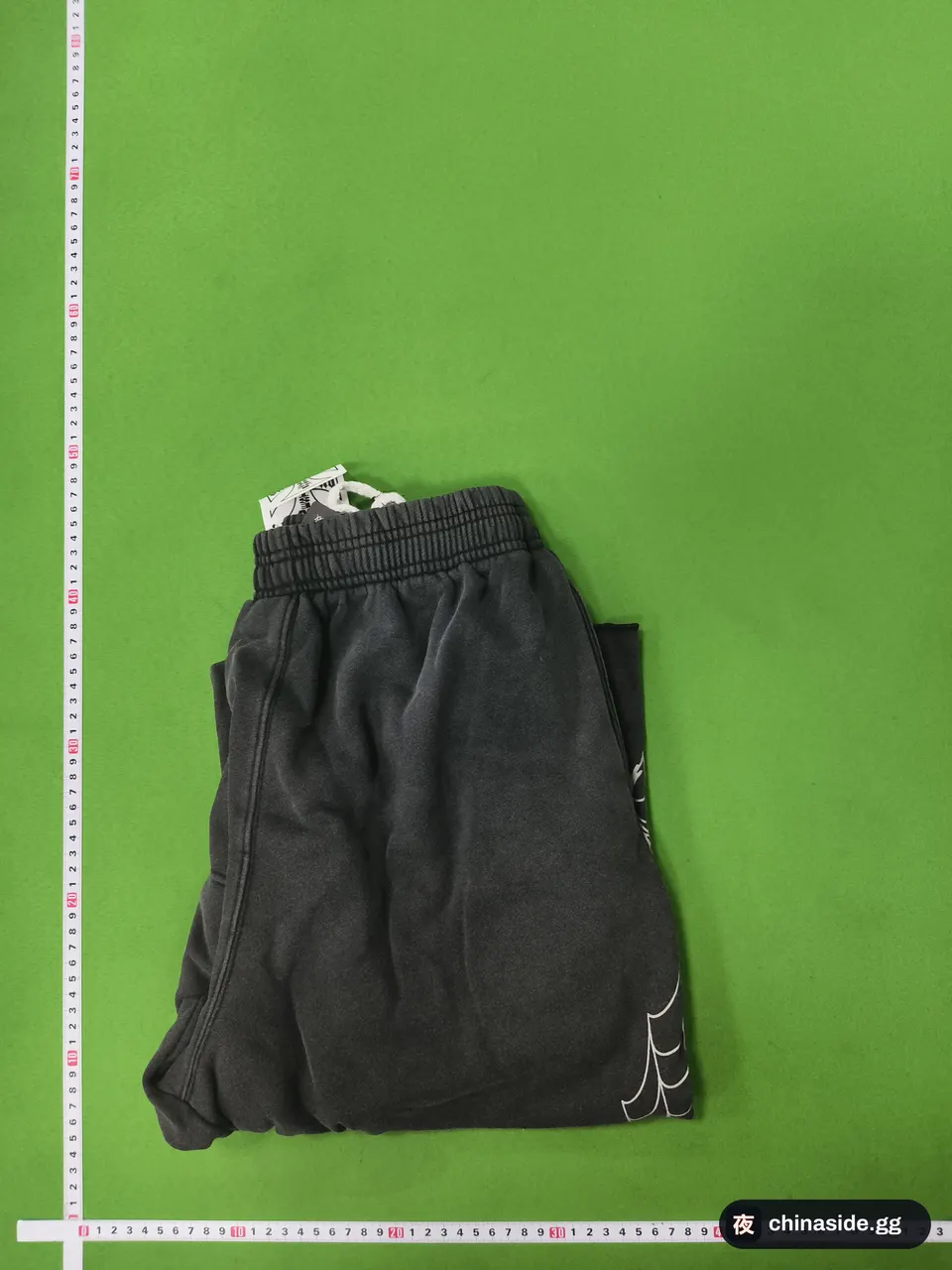 QC photo of the Westcoast Style Deconstructed Cropped Pants